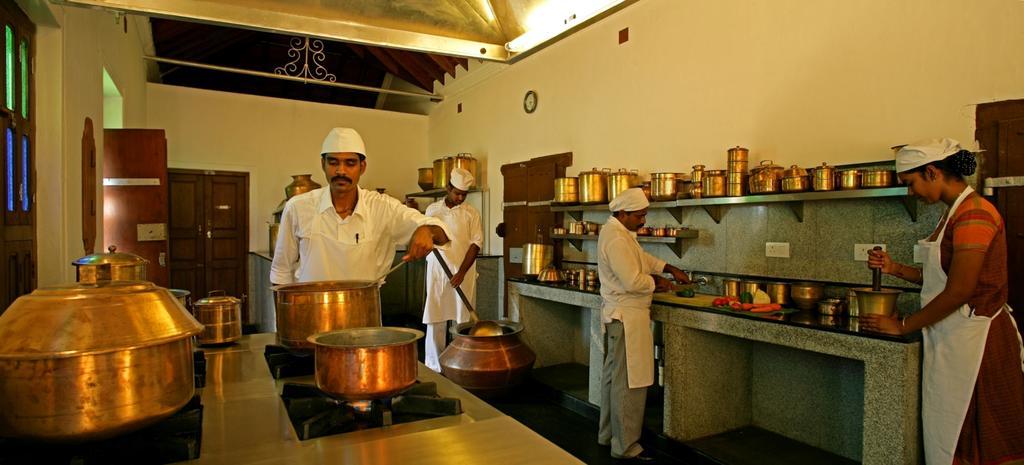 Visalam Chettinad Palace - A Cgh Earth Experience Kanadukattan Luaran gambar