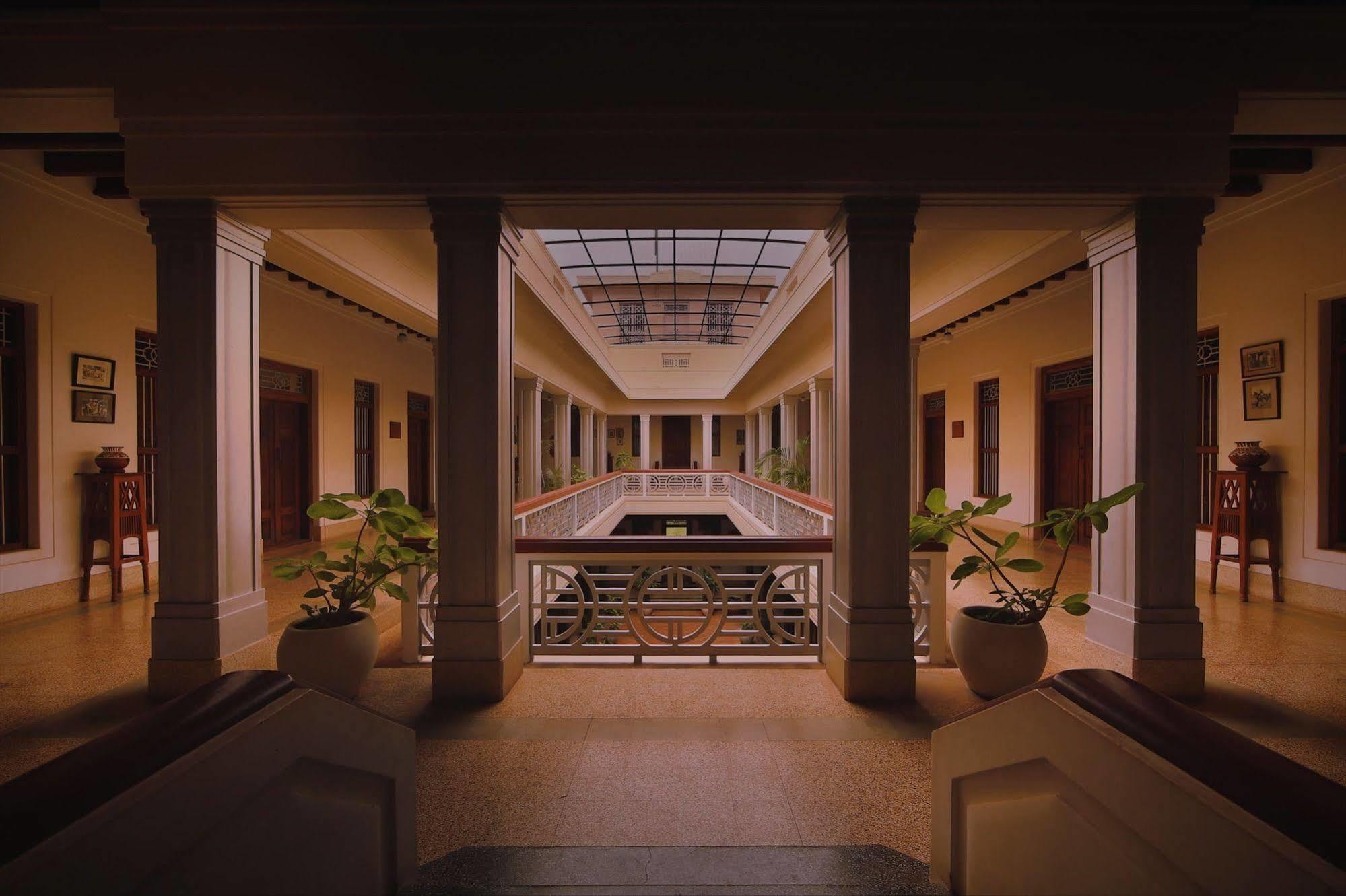 Visalam Chettinad Palace - A Cgh Earth Experience Kanadukattan Luaran gambar